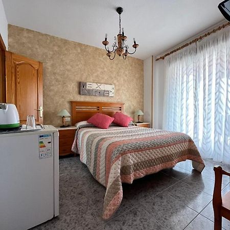 Pension Mari Carmen Salobreña Extérieur photo