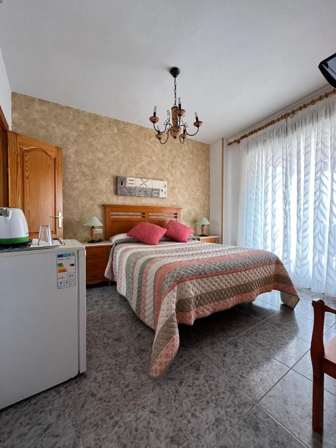 Pension Mari Carmen Salobreña Extérieur photo